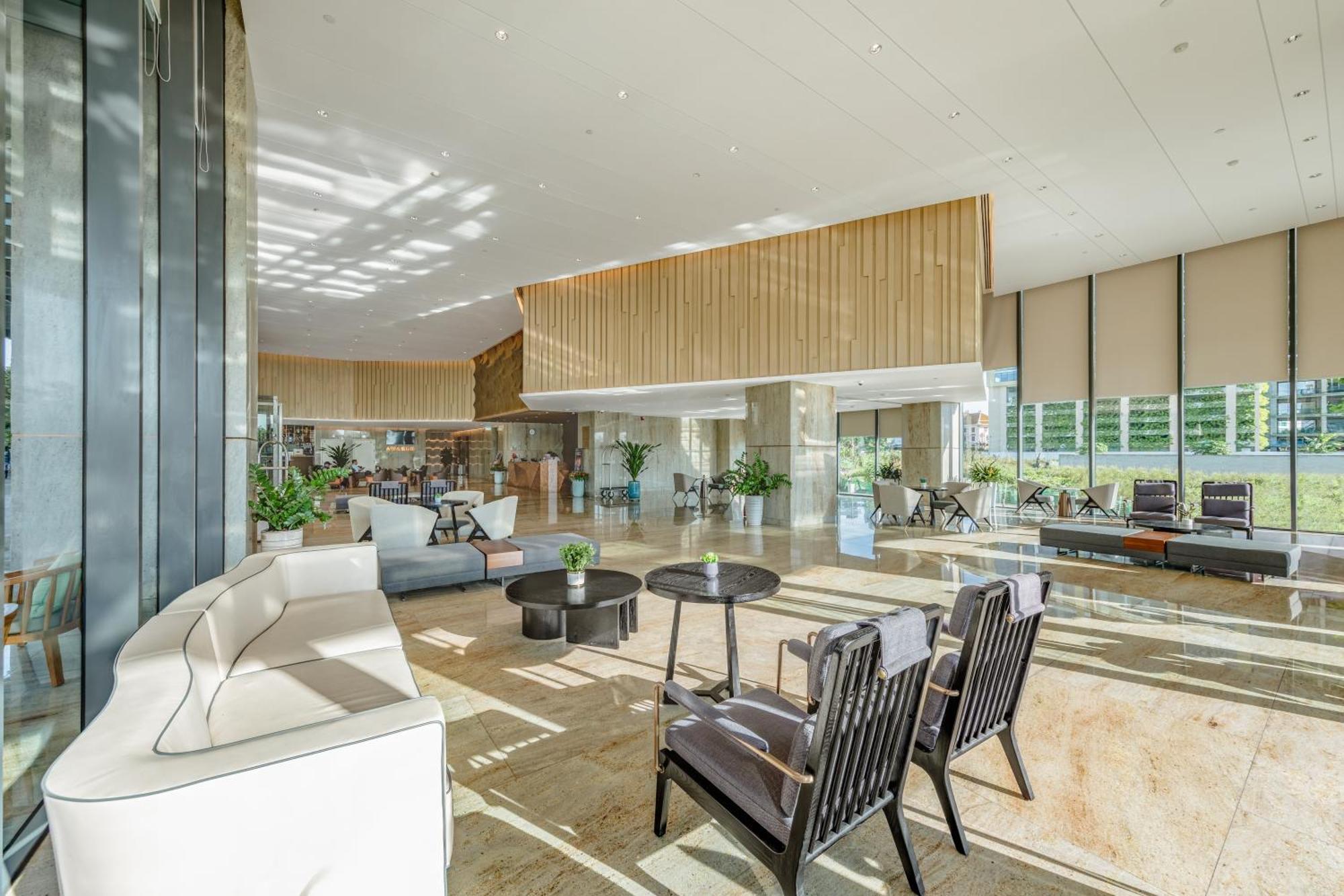 Awaken Da Nang Hotel Buitenkant foto