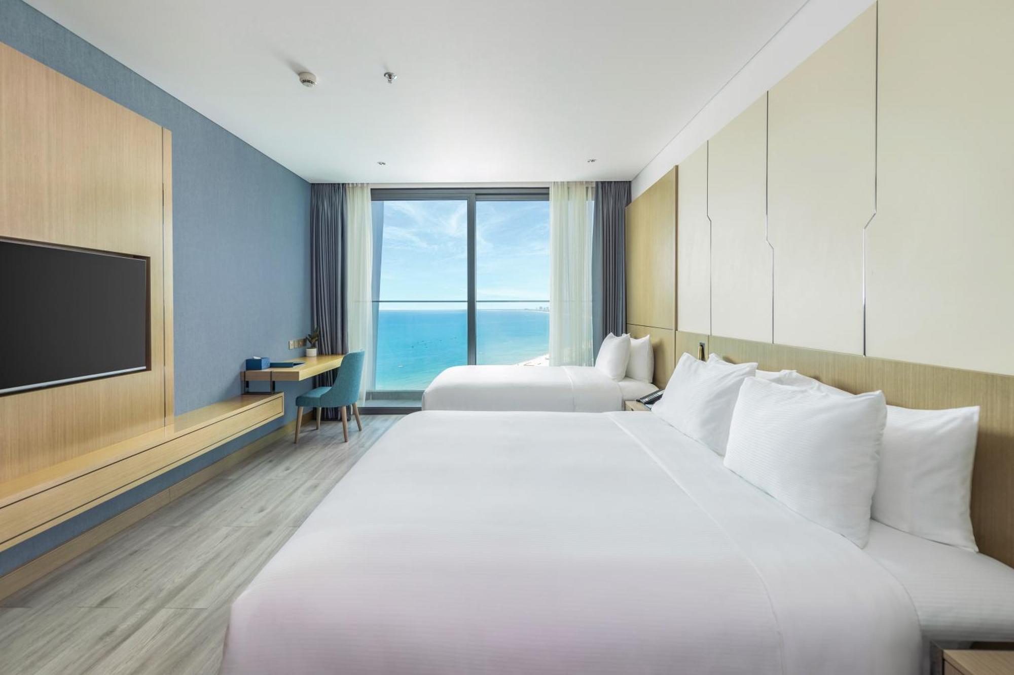 Awaken Da Nang Hotel Buitenkant foto