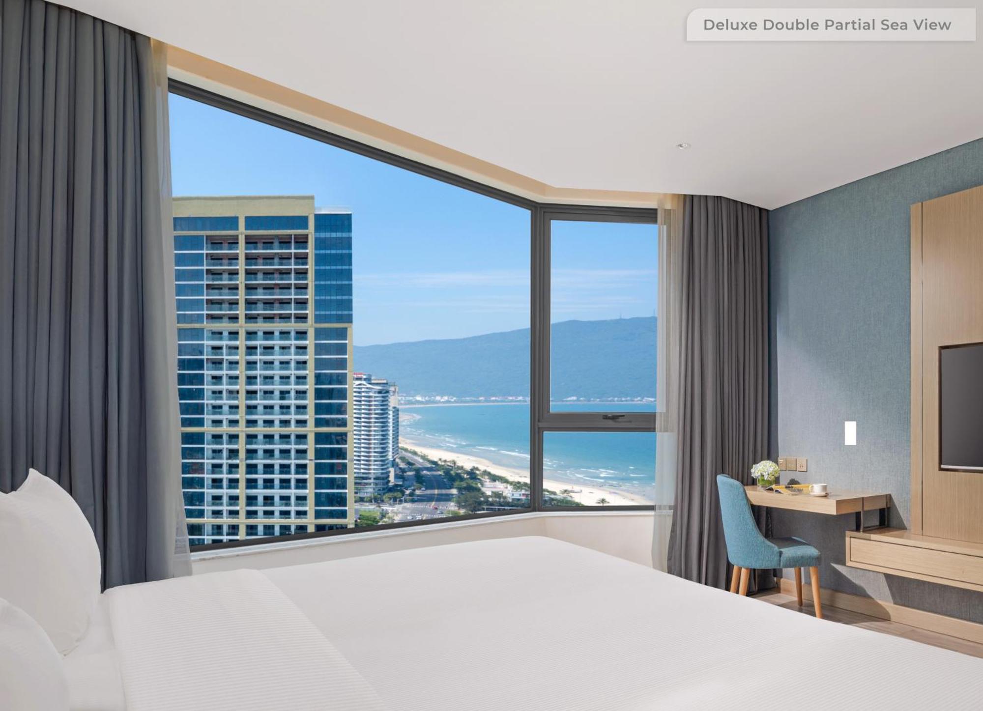 Awaken Da Nang Hotel Buitenkant foto